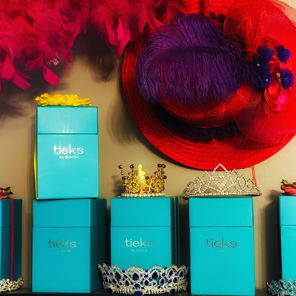 Love Tieks as much as I do? Share your listings with me as I might purchase! :) - Picture 1 of 1